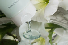 Cargar imagen en el visor de la galería, Green Plum Refreshing Cleanser
