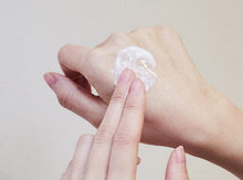 Cargar imagen en el visor de la galería, Madagascar Centella Hyalu-Cica Moisture Cream
