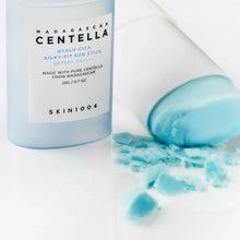 Cargar imagen en el visor de la galería, Madagascar Centella Hyalu-Cica Silky-Fit Sun Stick
