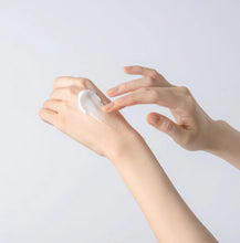 Cargar imagen en el visor de la galería, Multi Ceramide Cream
